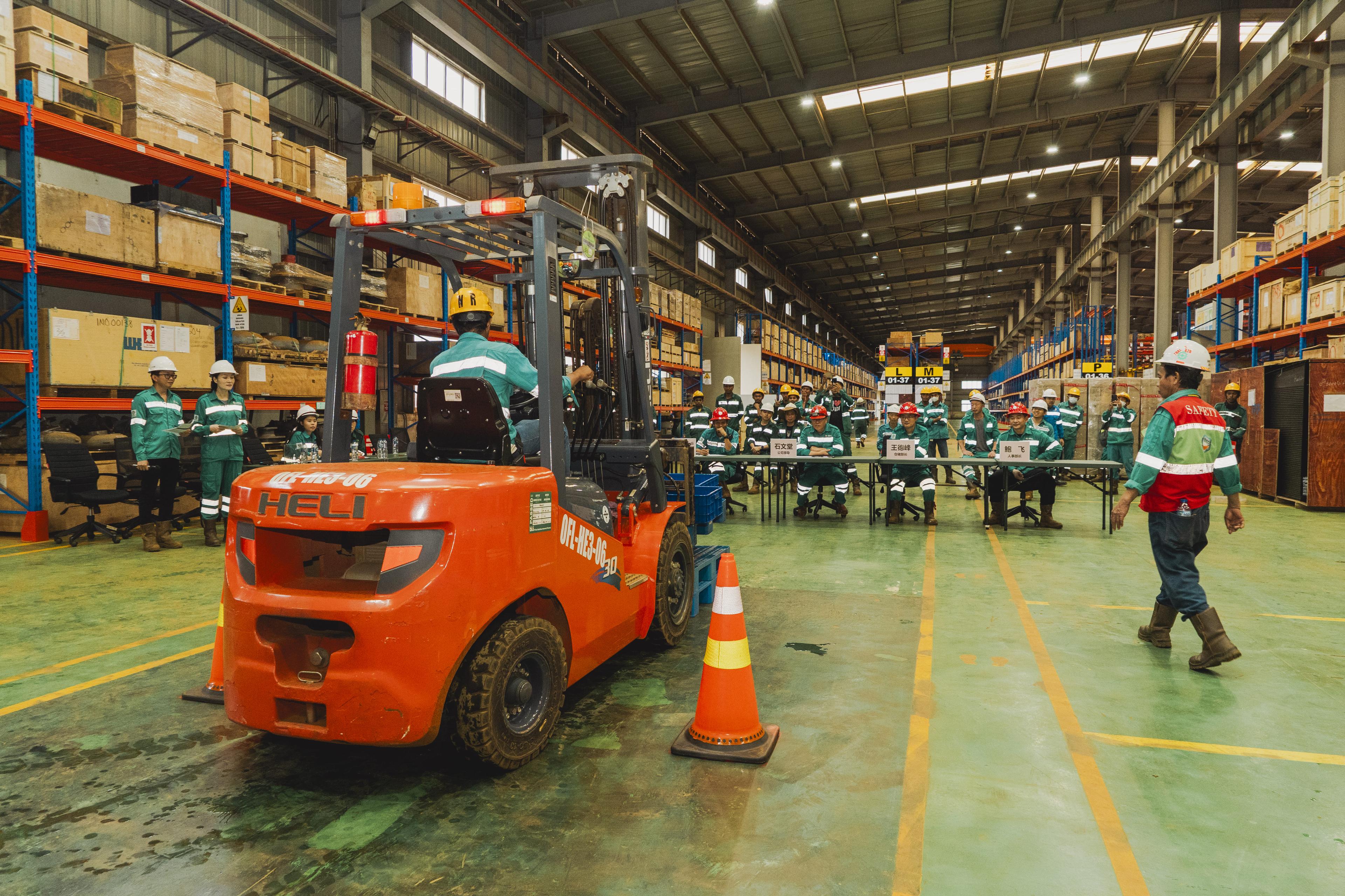 Asah Kompetensi dan Budaya K3, Harita Nickel Gelar Lomba Forklift dan Hand Pallet