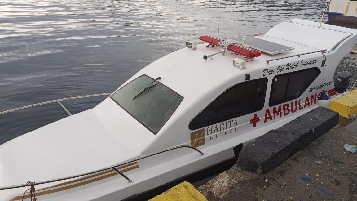 Harita Nickel Officially Handed Over Obi Subdistrict Office and Sea Ambulance to South Halmahera Regent