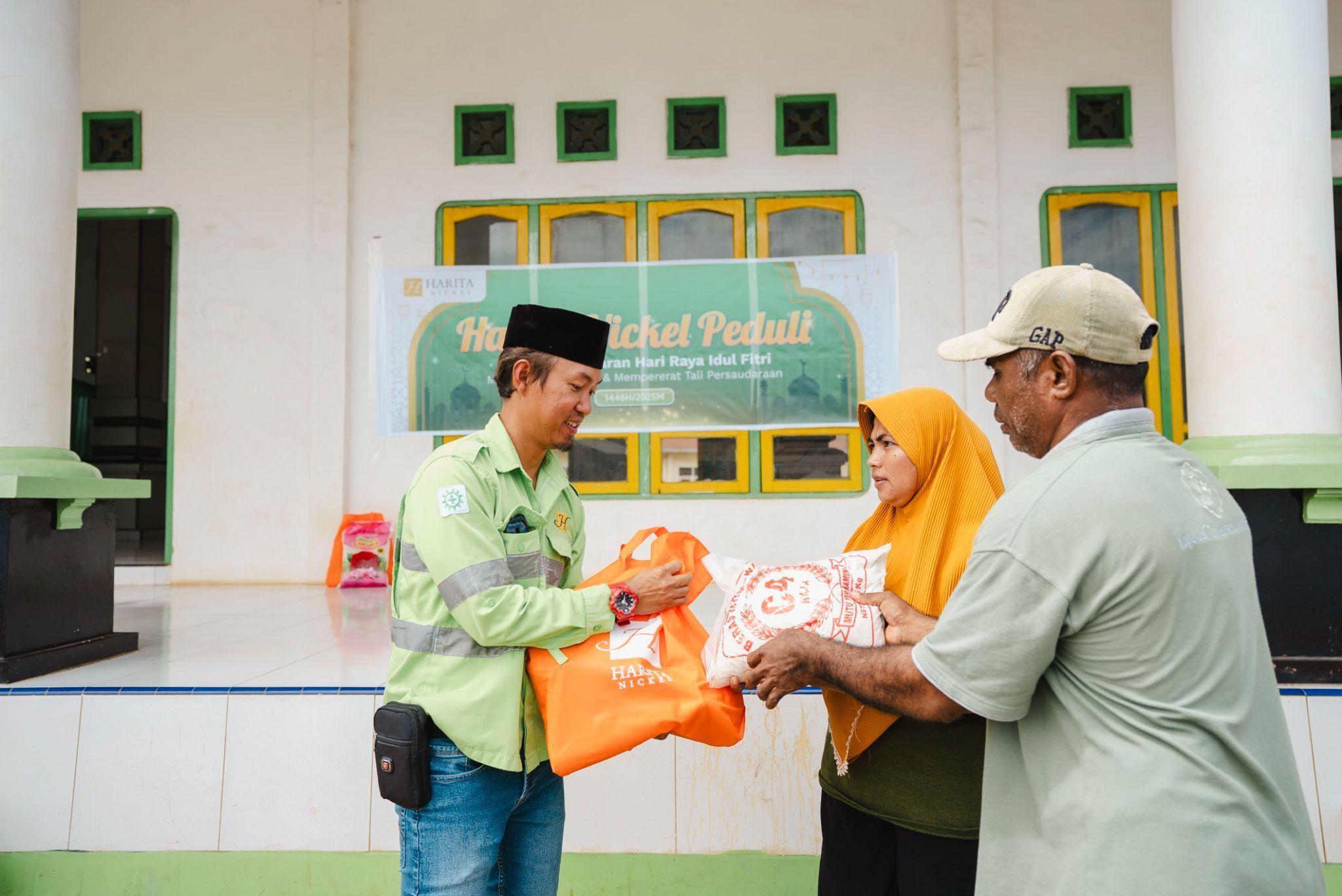 Harita Nickel Berbagi Berkah Ramadan untuk Warga Kawasi