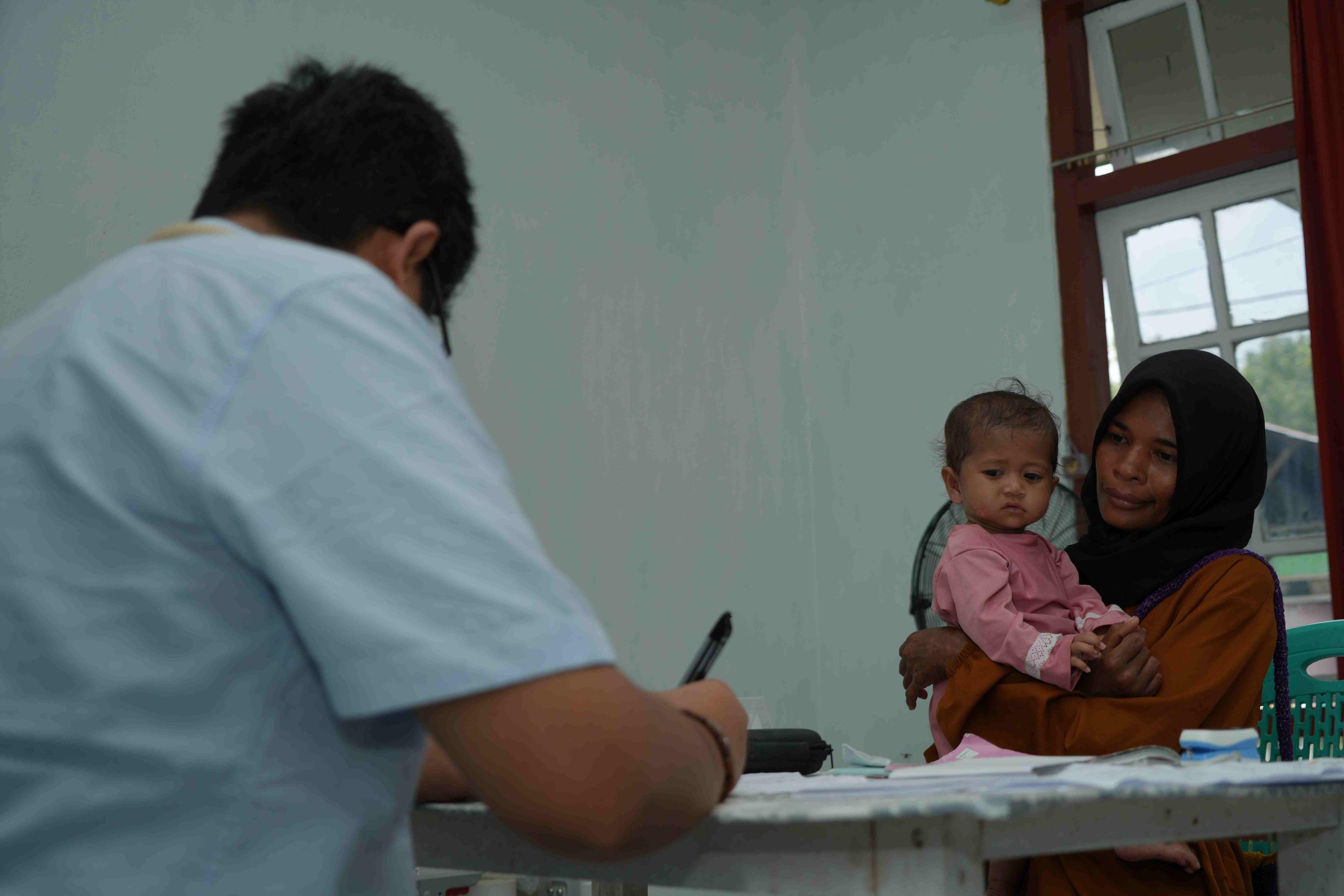 Lakukan pengobatan gratis, Harita Nickel berkomitmen turunkan stunting di Pulau Obi