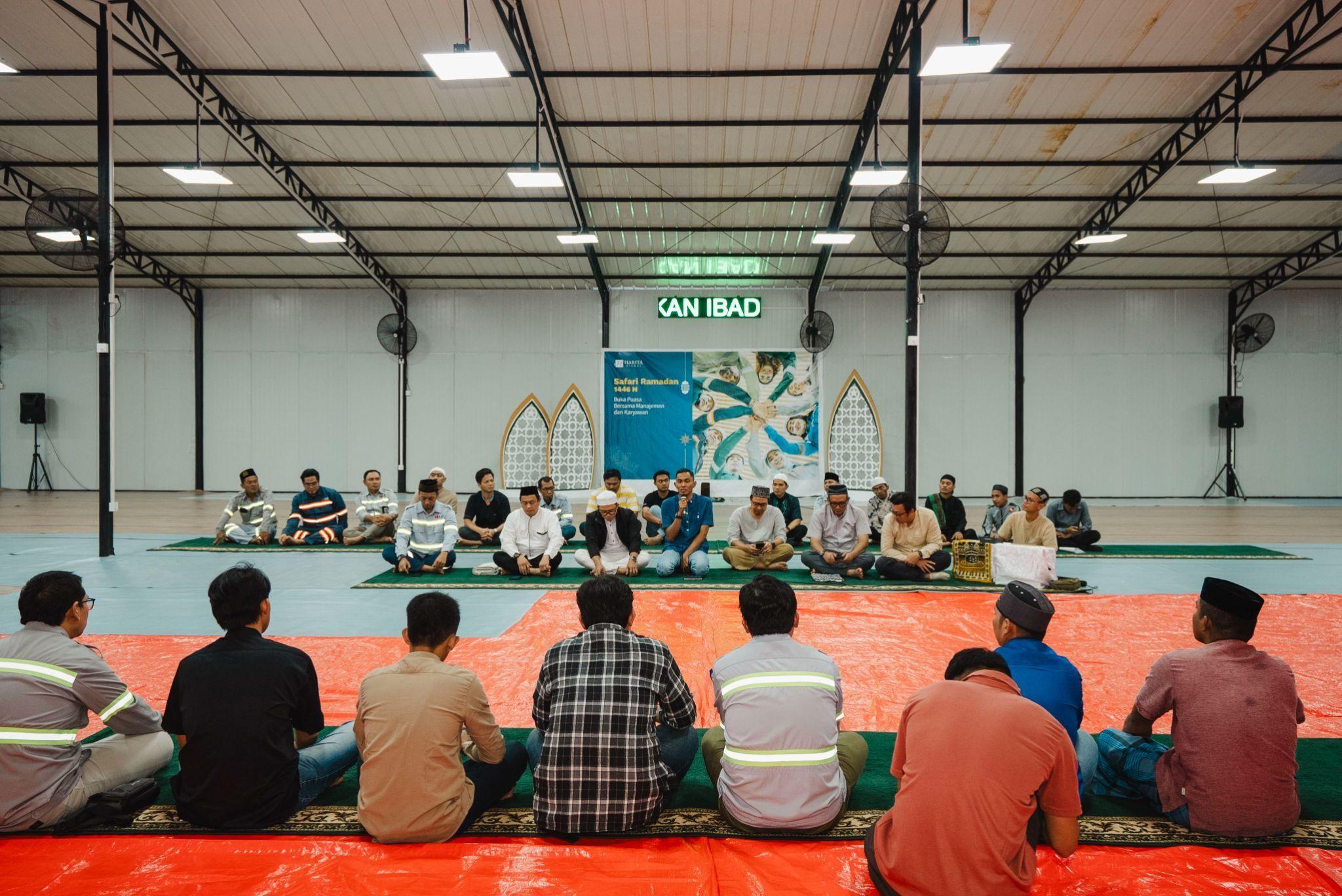 Harita Nickel Pererat Kebersamaan Manajemen dan Karyawan Lewat Safari Ramadan 2025